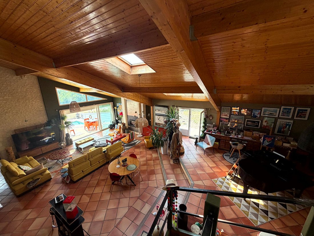 Villa en Saint-Dizant-du-Gua, Nueva Aquitania, Francia 3 - 18575254