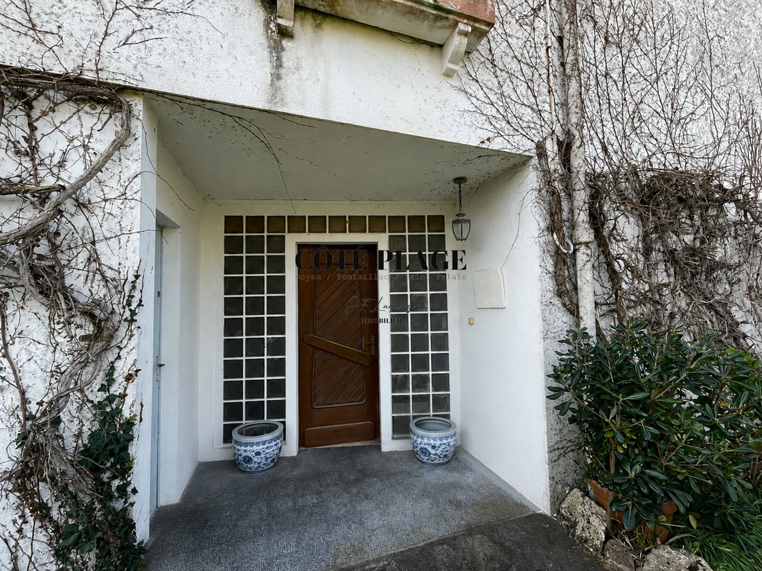 House in Vaux-sur-Mer, Nouvelle-Aquitaine, France 2 - 18574689