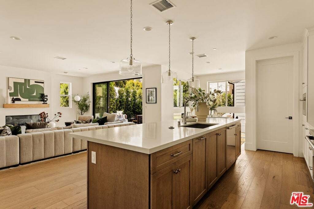 House in Los Angeles, California, United States 2 - 18577032