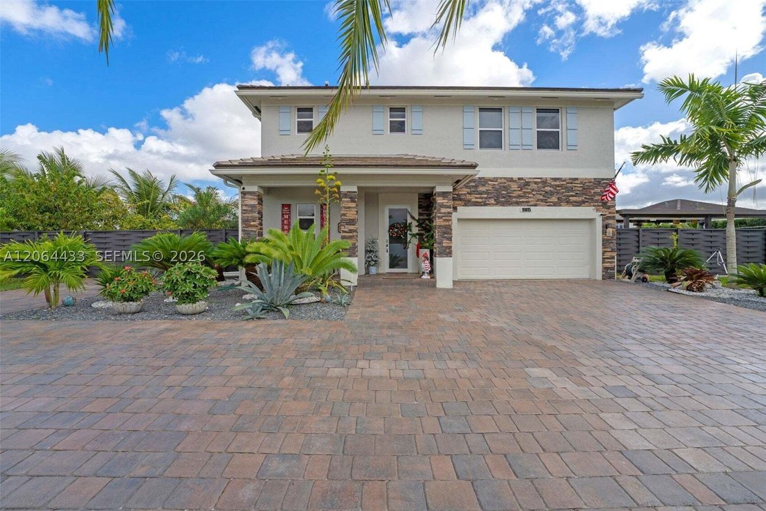 House in Miami, Florida, United States 1 - 18576958