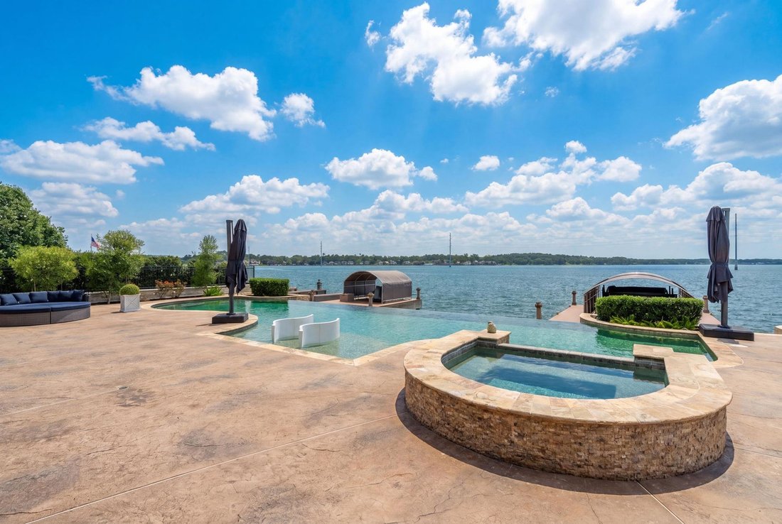 House in Montgomery, Texas, United States 1 - 17942524
