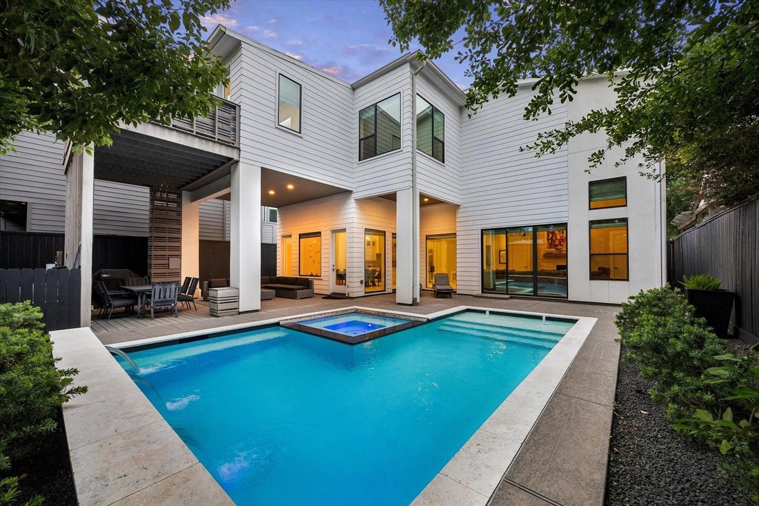 House in Houston, Texas, United States 3 - 18577800