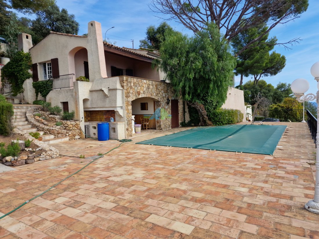 House in Les Issambres, Roquebrune-sur-Argens, France 2 - 18577890