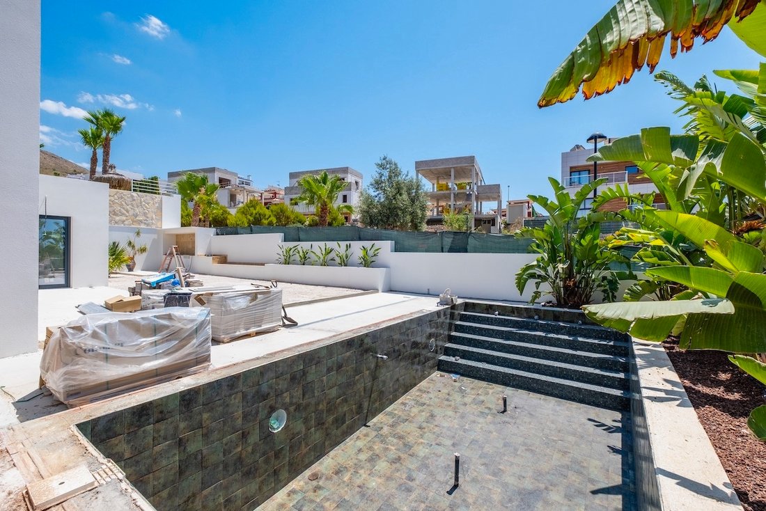 Villa in Finestrat, Valencian Community, Spain 5 - 18574396