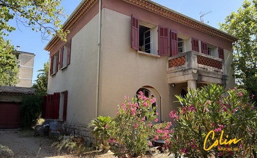 Country House in Granettes-Jauberte-Sainte Anne, Aix-en-Provence, France 1