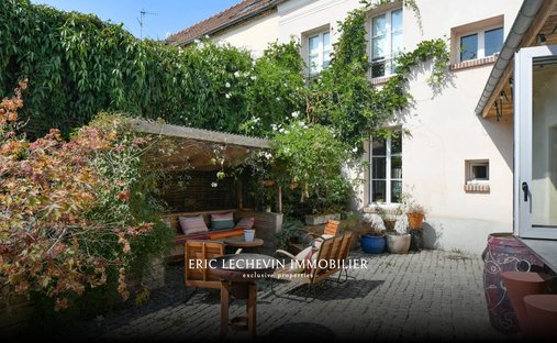 House in Montreuil-sur-Mer, Hauts-de-France, France 1