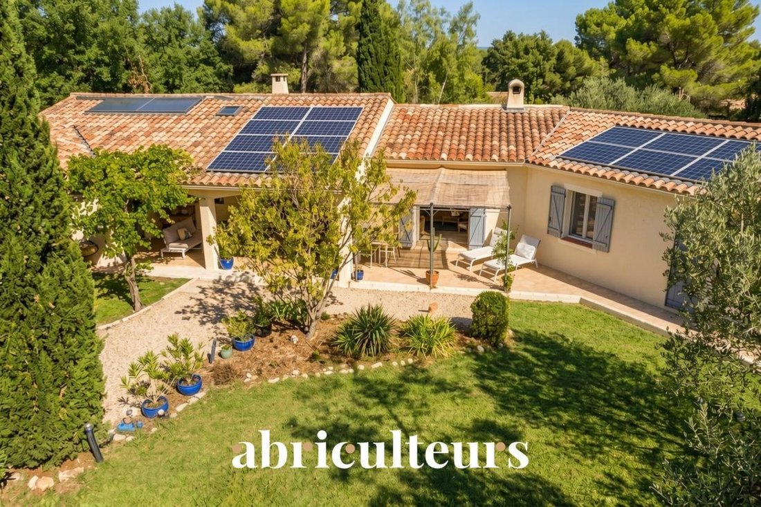 House in Aups, Provence-Alpes-Côte d'Azur, France 4 - 18574338