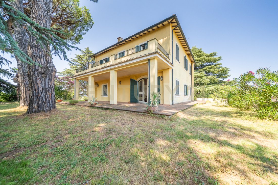 Villa in Palestrina, Lazio, Italy 1 - 18577732