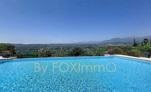 Villa in Val de Cagne-Colline Route de Vence, Cagnes-sur-Mer, France 1