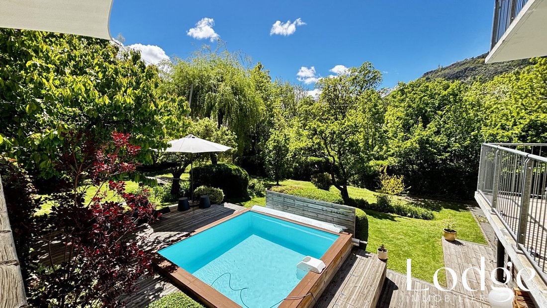 House in Briançon, Provence-Alpes-Côte d'Azur, France 1 - 17963406