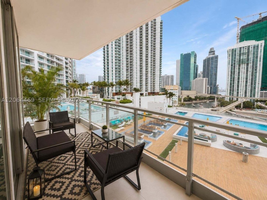 Condo in Miami, Florida, United States 1 - 18576880