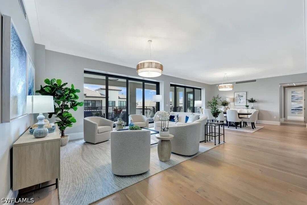 Condo in Naples, Florida, United States 4 - 18576985