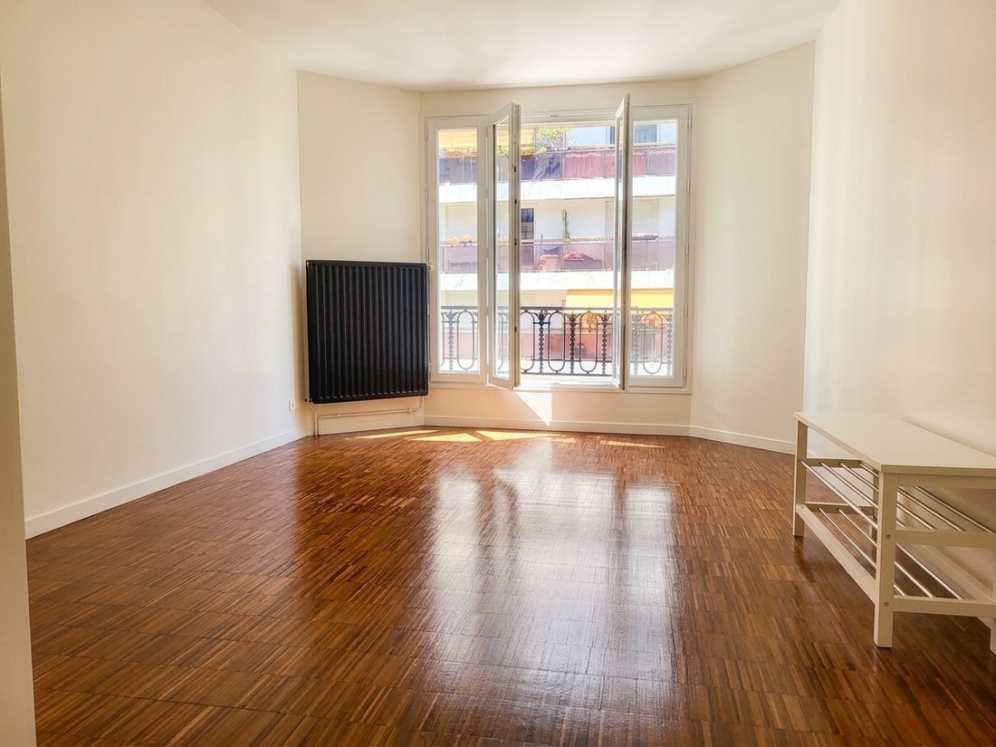 Apartment in Amiraux-Simplon-Poissonniers, Paris 18e Arrondissement, Paris 1 - 18577875