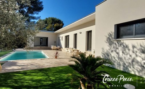 Villa in Camplanier, Nimes, France 1