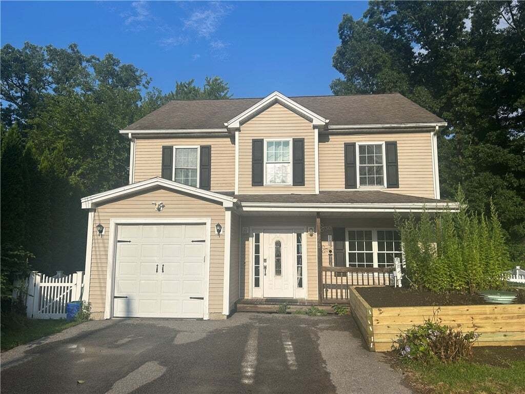 House in Johnston, Rhode Island, United States 1 - 18576024