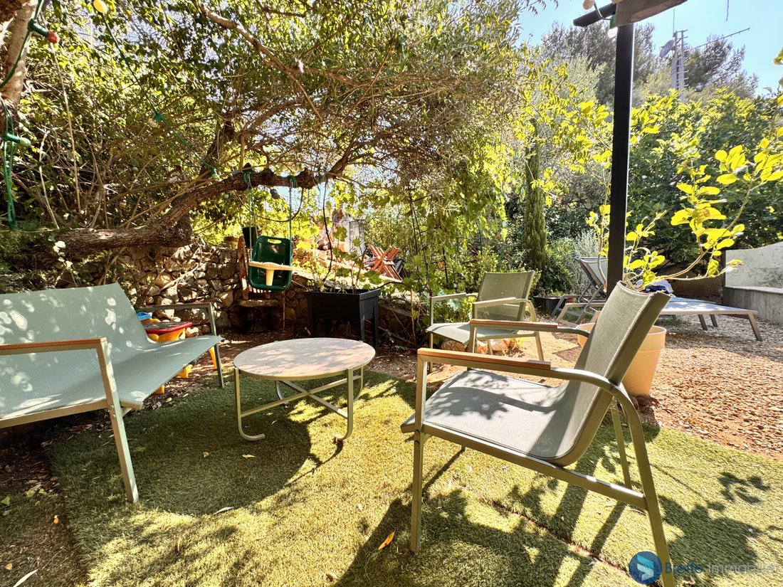 House in Le Revest-les-Eaux, Provence-Alpes-Côte d'Azur, France 3 - 18574707