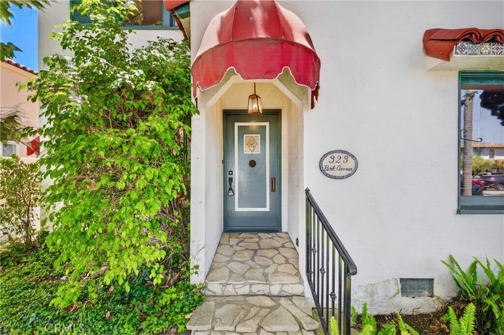 House in Signal Hill, California, United States 3 - 18578733