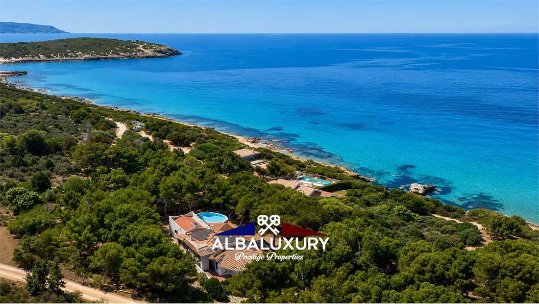 Villa in Sant'Anna Arresi, Sardinia, Italy 1 - 15347618