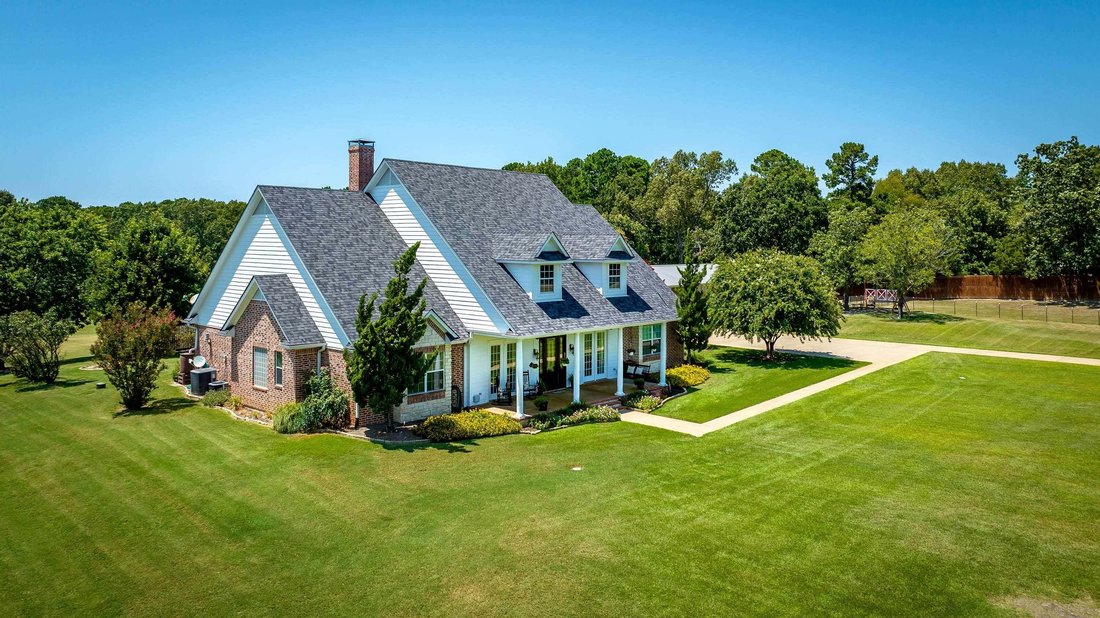 House in Gladewater, Texas, United States 3 - 18575702