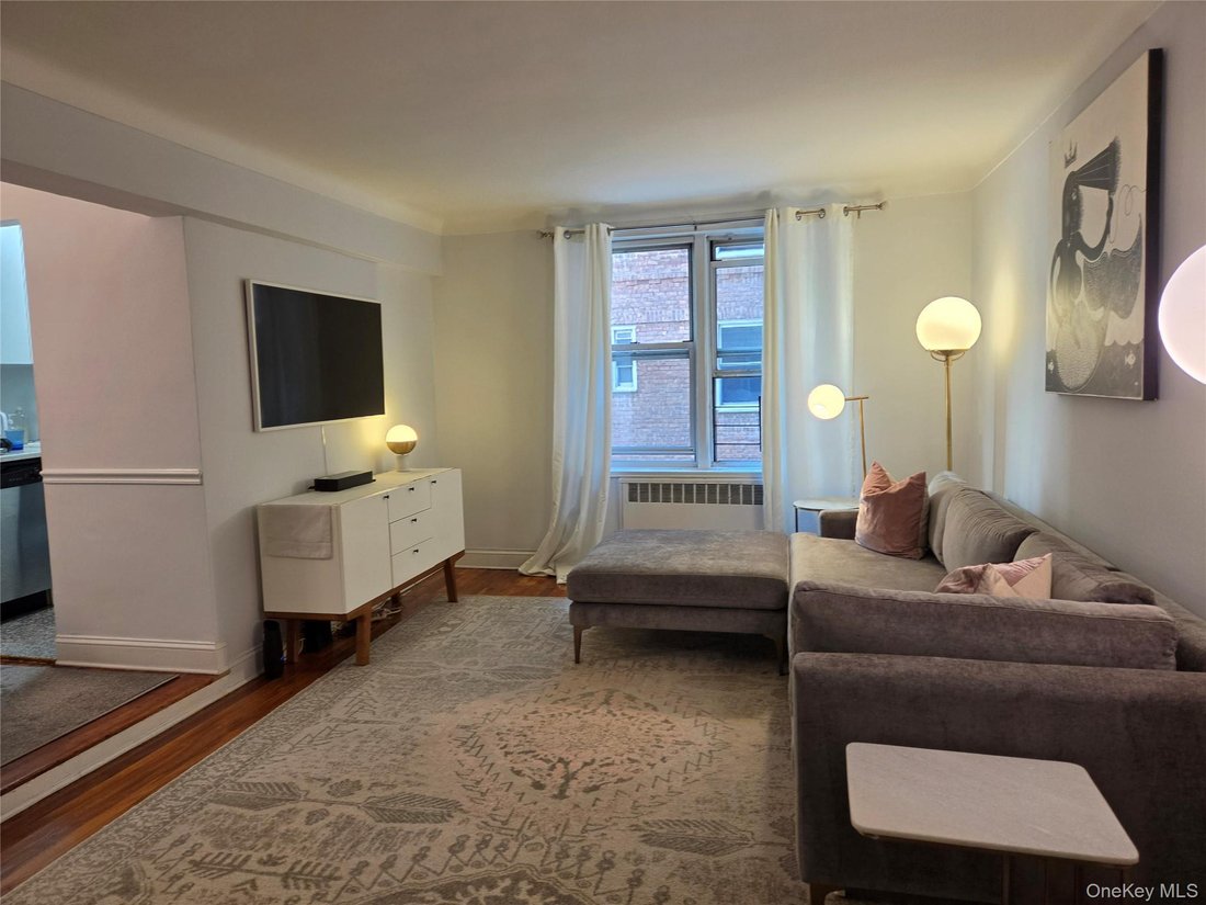 Co Op in New York, New York, United States 4 - 18577779