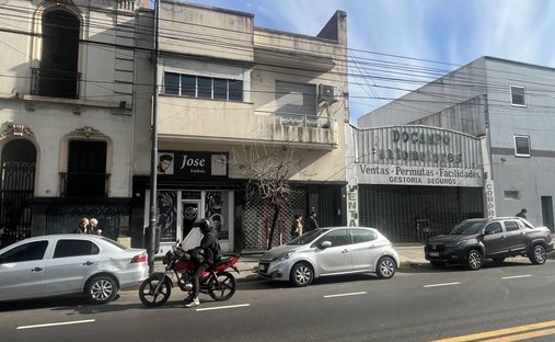 Land in Buenos Aires, Buenos Aires, Argentina 1