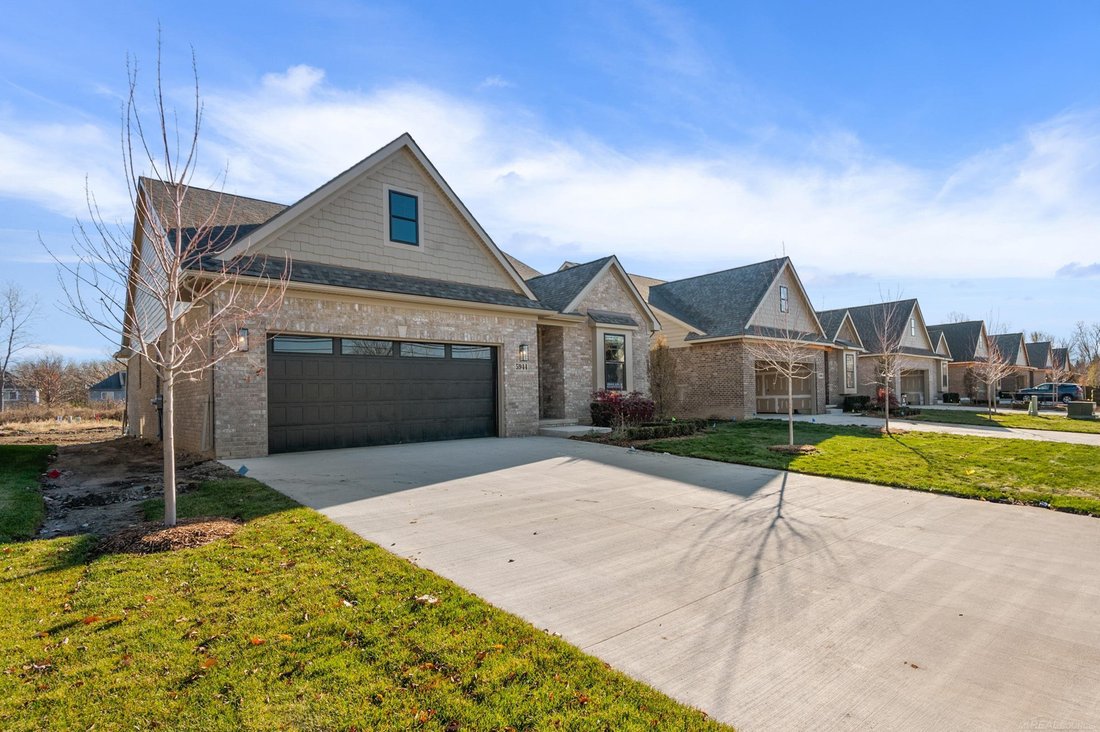 House in Troy, Michigan, United States 3 - 18577120