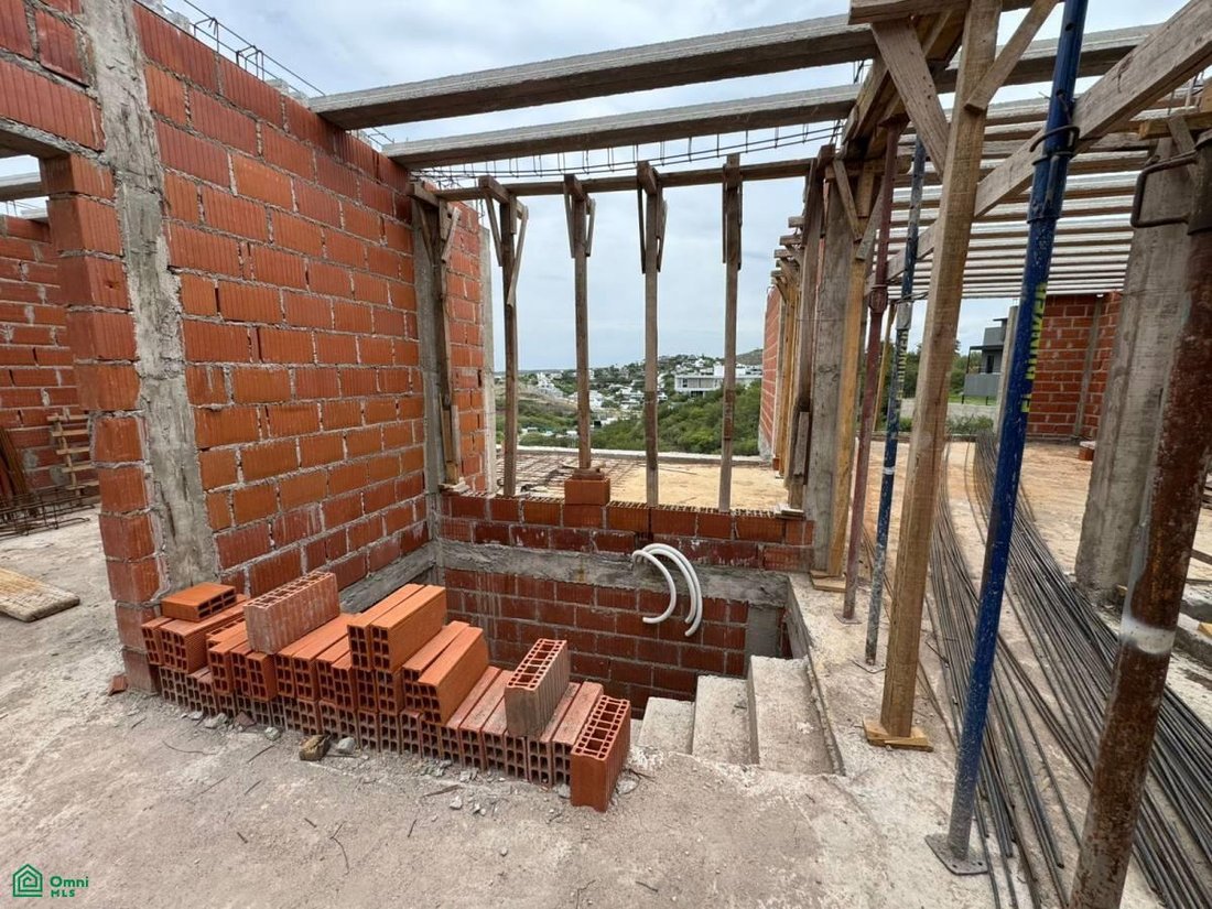 House in La Calera, Cordoba, Argentina 3 - 17750862