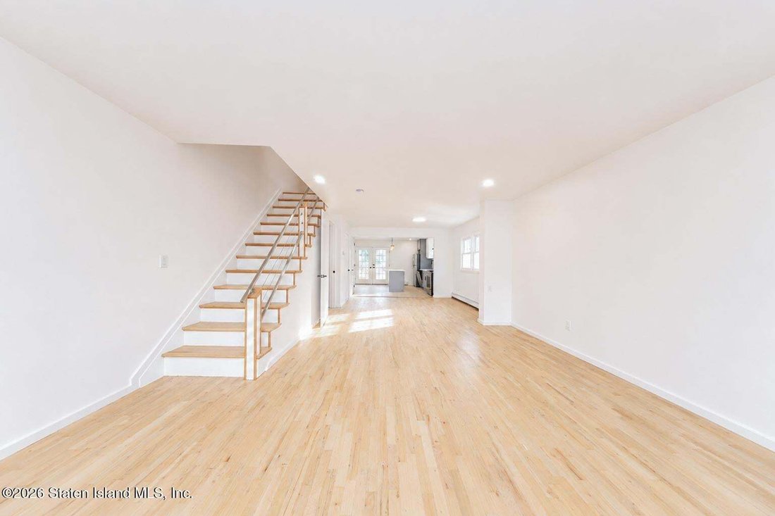 House in New York, New York, United States 5 - 18575959