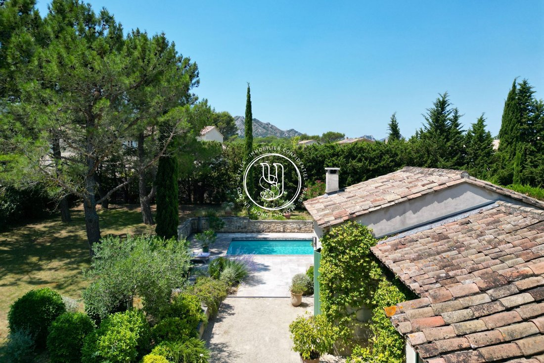Villa in Eygalières, Provence-Alpes-Côte d'Azur, France 1 - 18574638