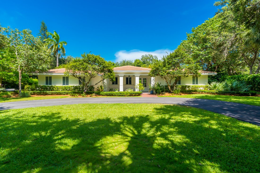 Estate in Coral Gables, Florida, United States 1 - 18574270