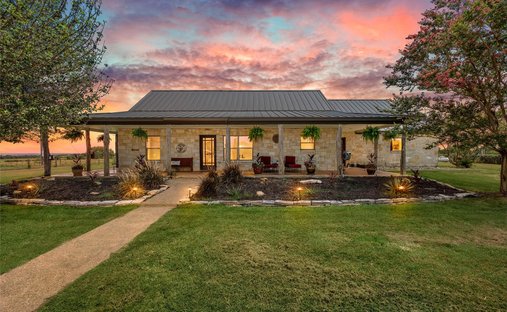 Farm Ranch in Moody, Texas, United States 1