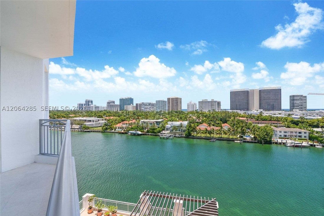 Condo in Bal Harbour, Florida, United States 1 - 18576911