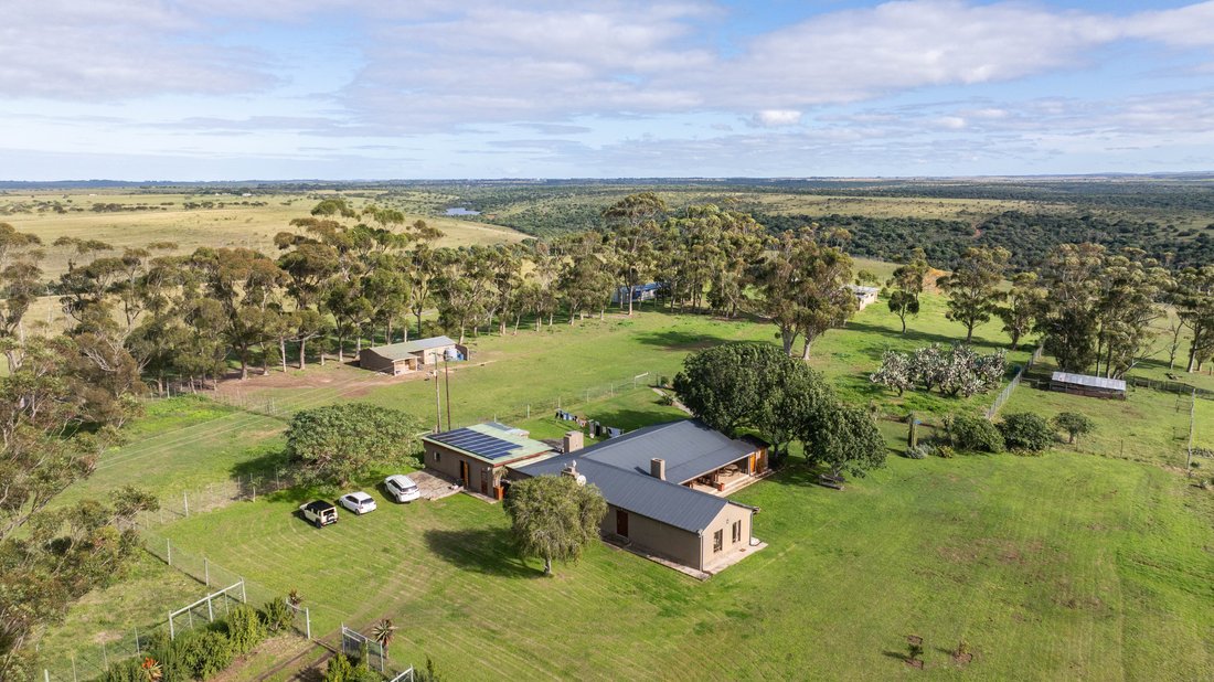 Farm Ranch in Grahamstown, Eastern Cape, South Africa 5 - 18575276