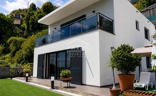 Villa in Santo Antonio, Madeira, Portugal 1