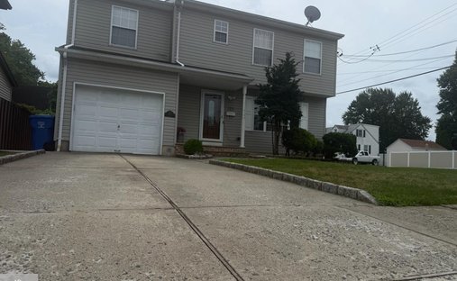House in Woodbridge Township, New Jersey, United States 1