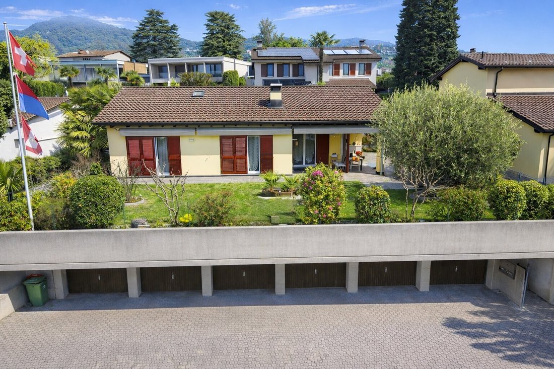 House in Morbio Inferiore, Ticino, Switzerland 2 - 18576070