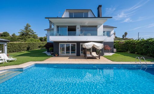 Villa in Oia, Vigo, Spain 1