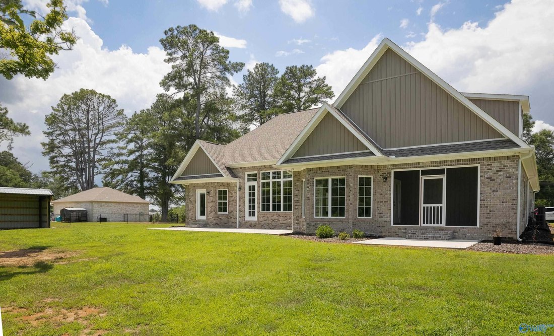 House in Florence, Alabama, United States 3 - 18577093