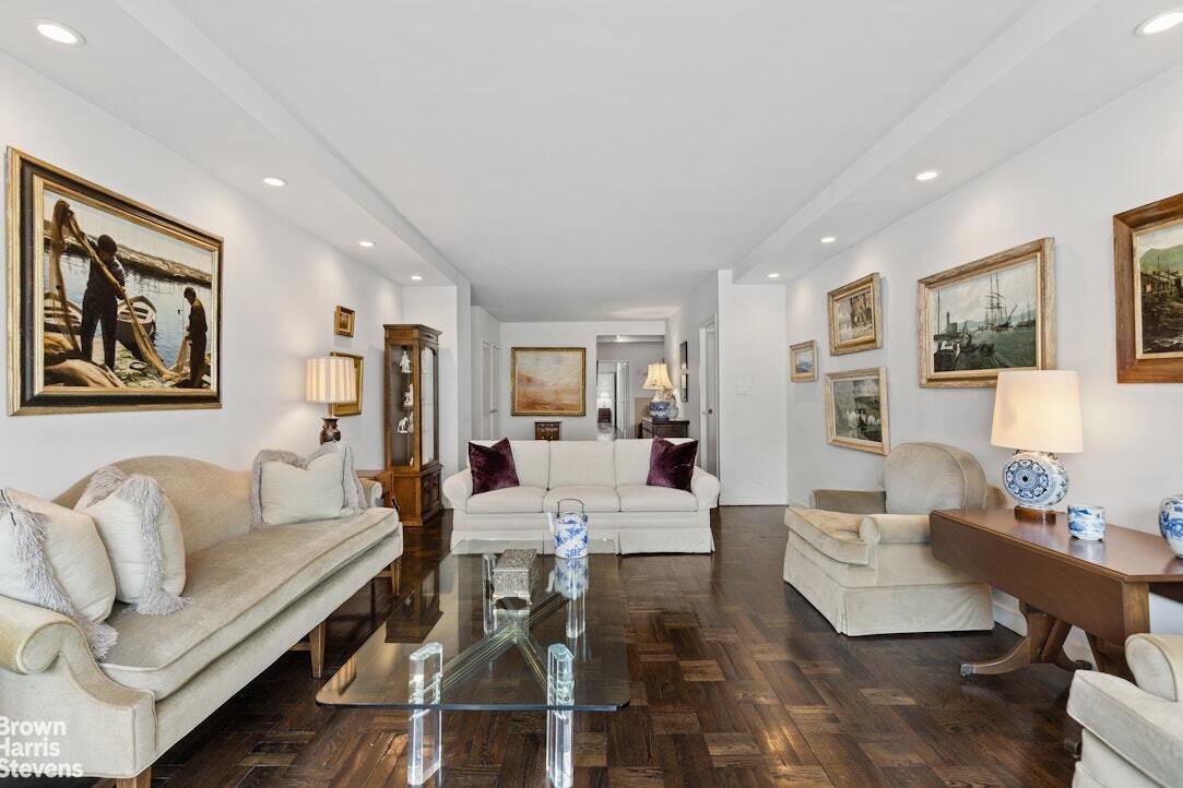 Co Op in New York, New York, United States 2 - 18576709
