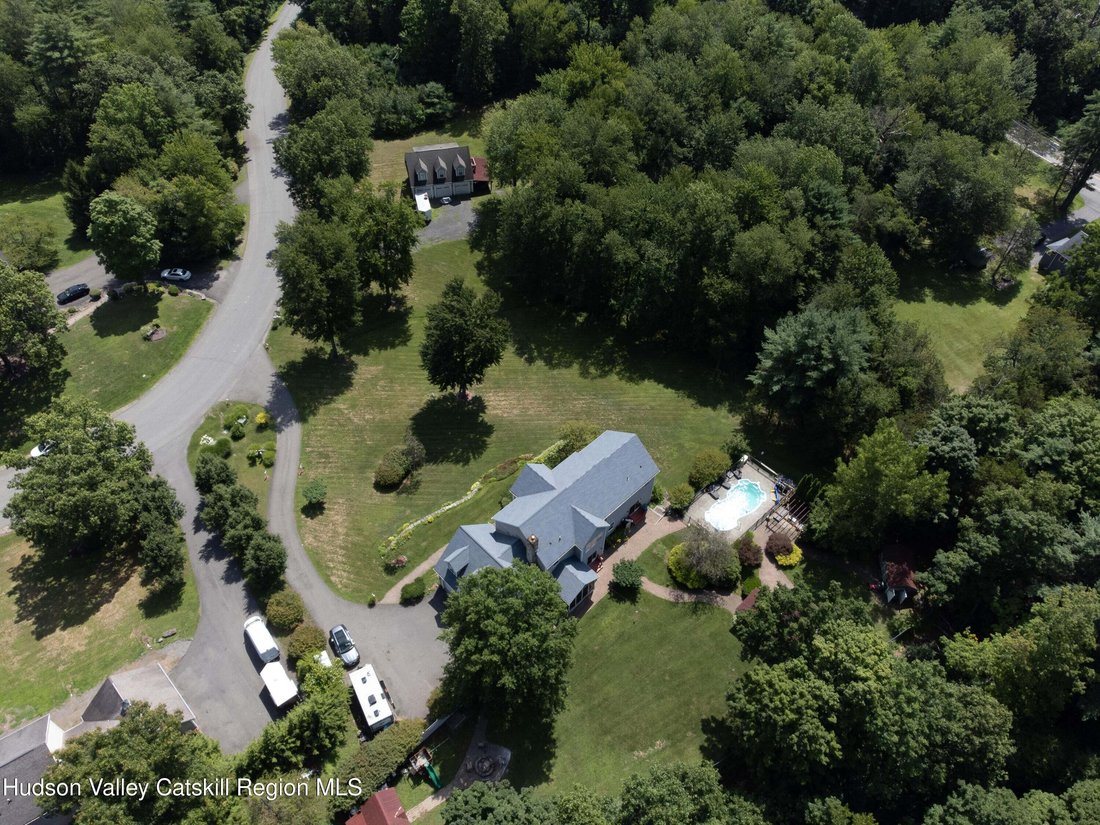 House in Hurley, New York, United States 3 - 18575723