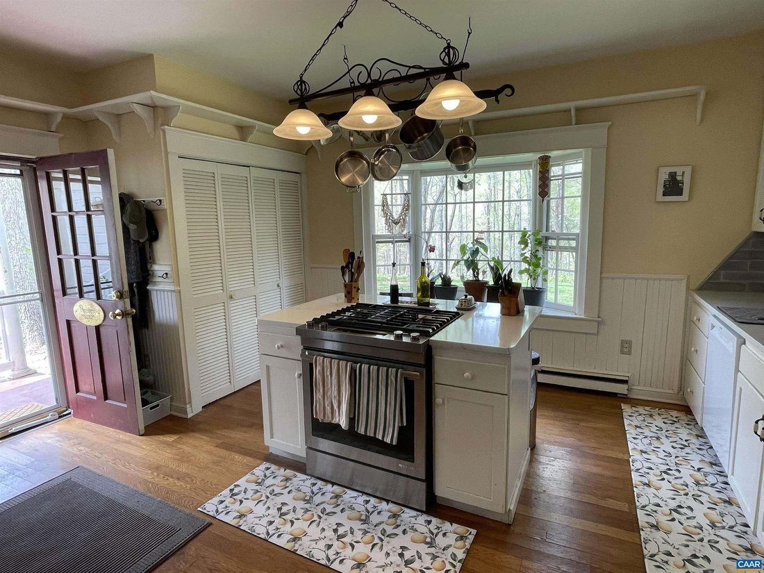 House in Charlottesville, Virginia, United States 5 - 18575938