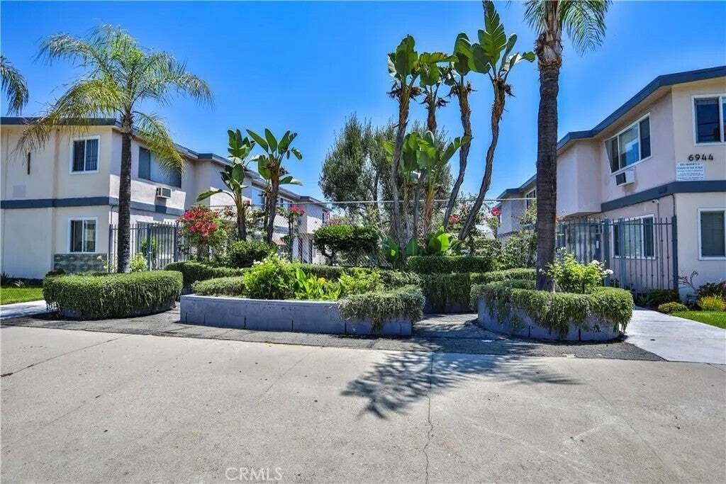 Los Angeles, California, United States 4 - 18577276