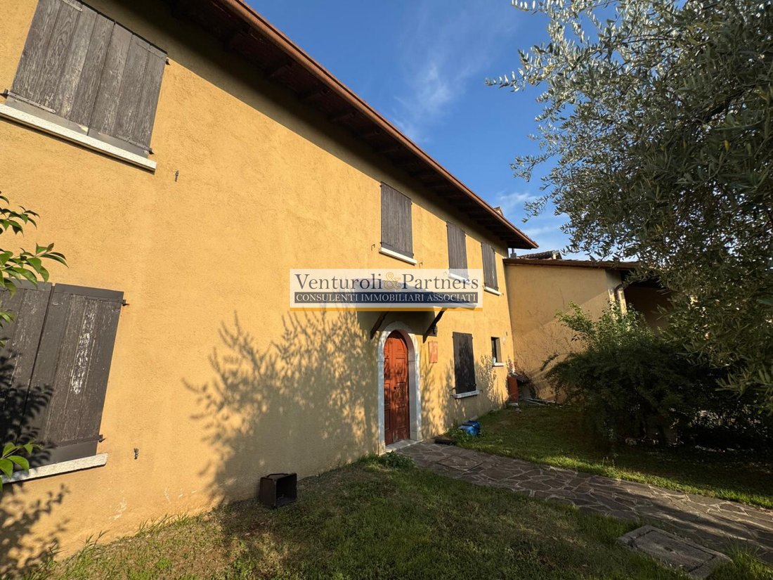 Estate in San Felice del Benaco, Lombardy, Italy 1 - 18578261