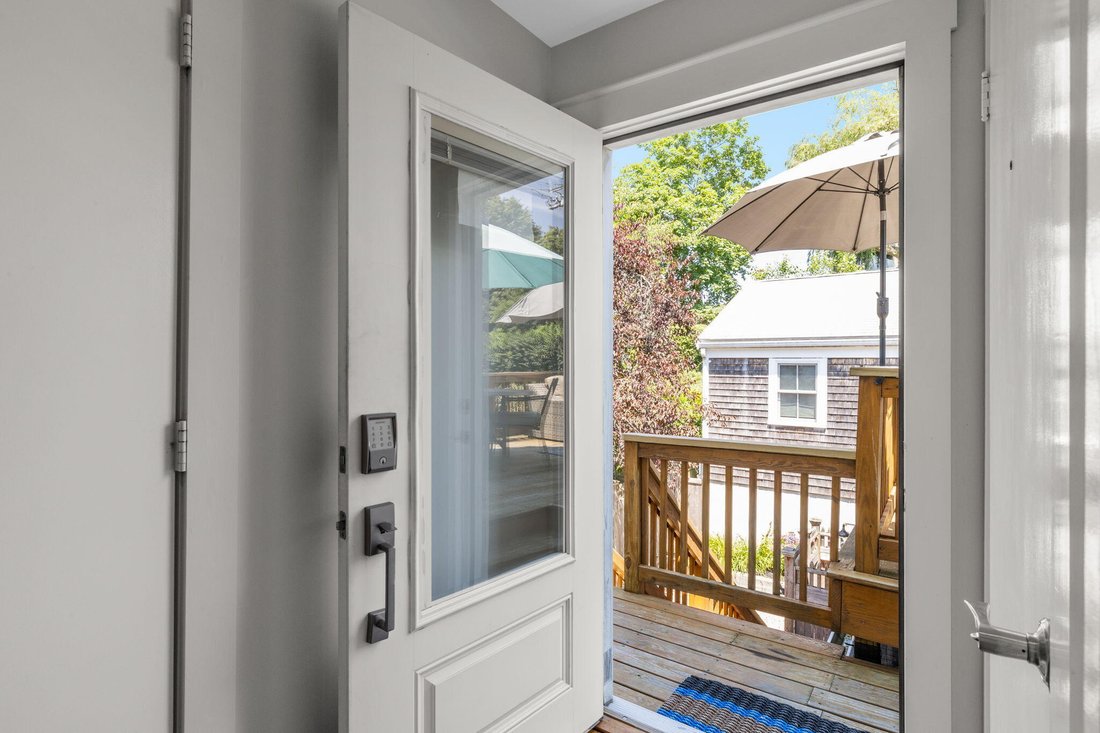 Condo in Provincetown, Massachusetts, United States 2 - 18575933