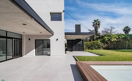 House in El Talar, Buenos Aires Province, Argentina 1