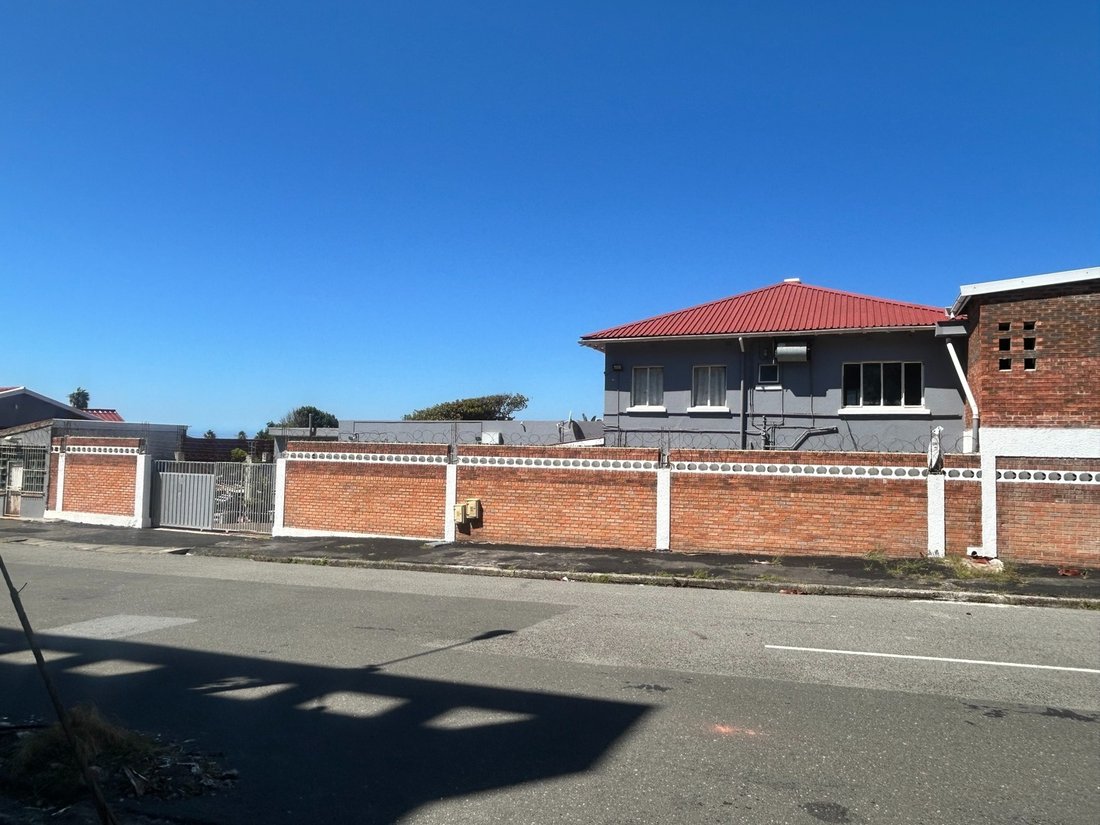 House in West Bank Village, Eastern Cape, South Africa 3 - 18575273