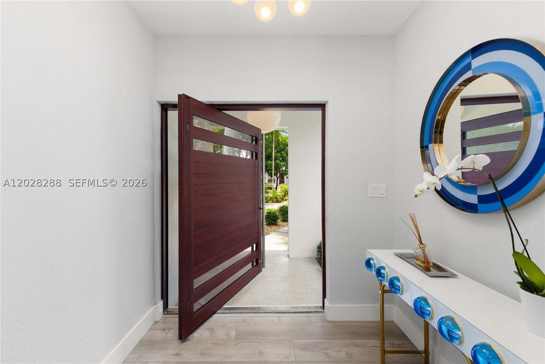 House in Miami, Florida, United States 2 - 18112947