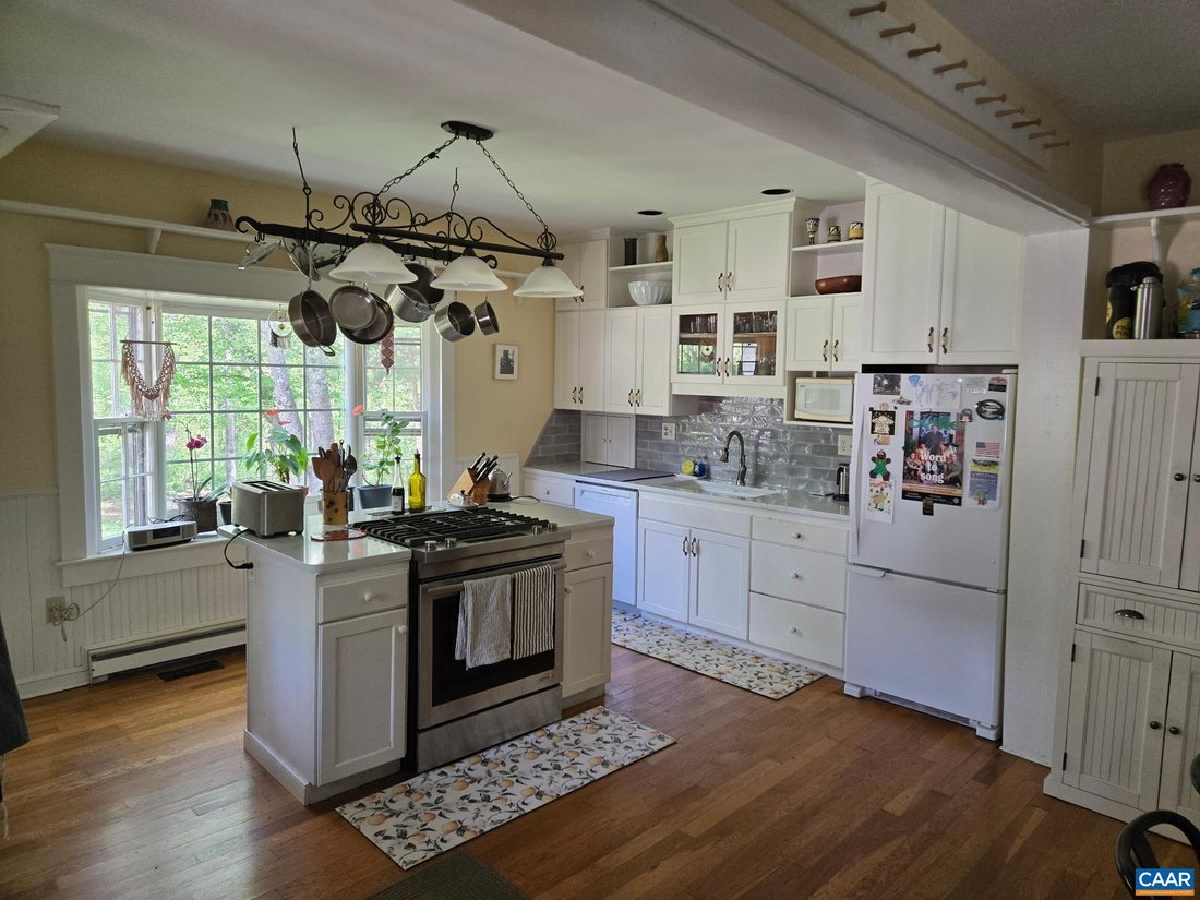 House in Charlottesville, Virginia, United States 4 - 18575938