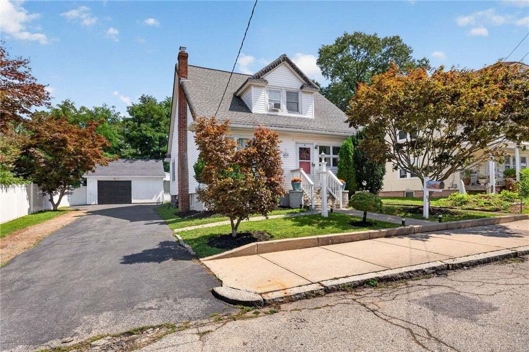 House in Cranston, Rhode Island, United States 2 - 18576031