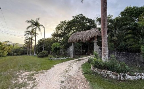 Land in Cristo Rey, Cayo District, Belize 1
